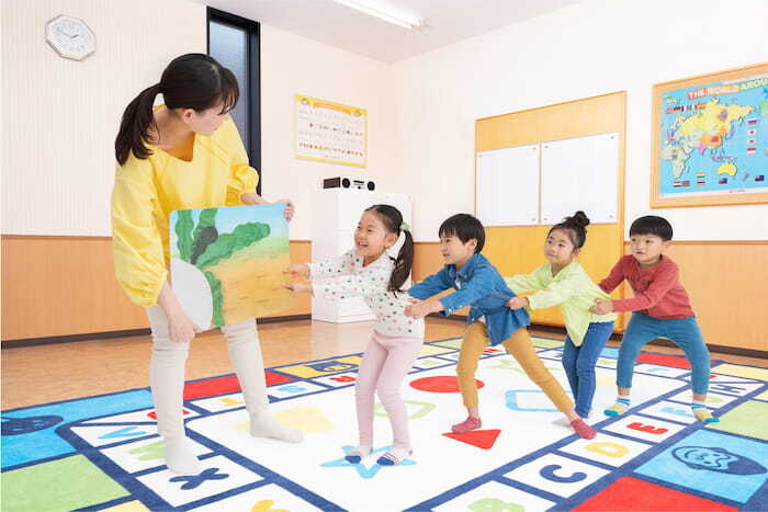 ヤマハ英語教室4･5歳児コース「トーキッズ１」のレッスン風景