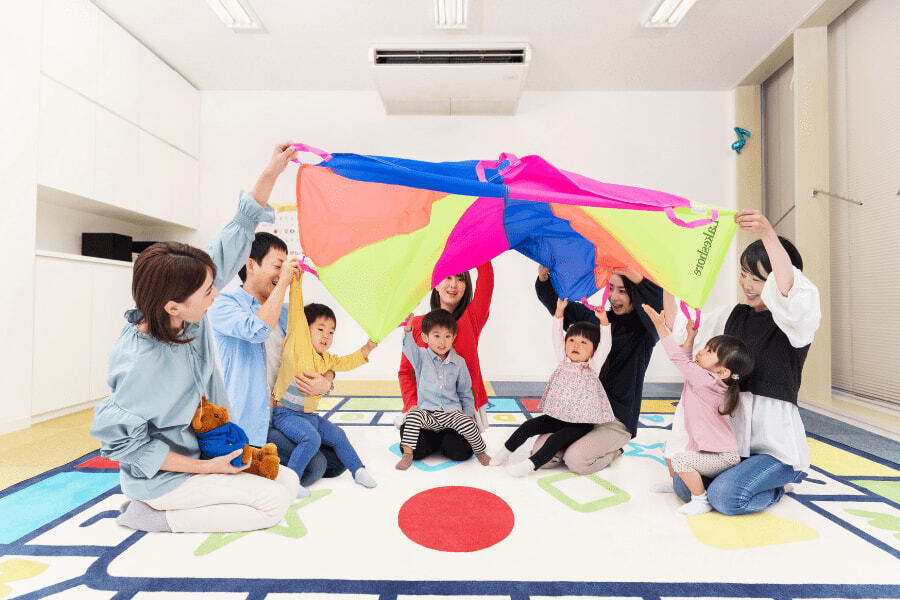 ヤマハ英語教室1歳児コース「えいごでいっしょ」のレッスン風景